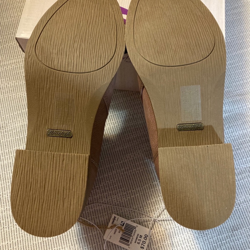 Brown Blowfish Boots. NWT - Picture 5 of 7